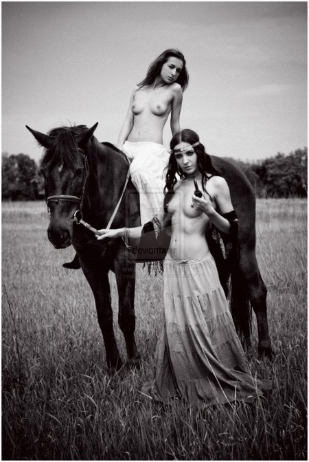 Цыганские голые женщины