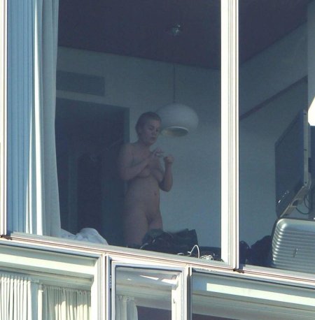 Подглядывание в окна