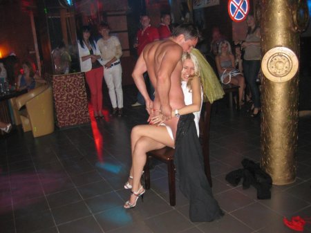 Мужской стриптиз на корпоративе