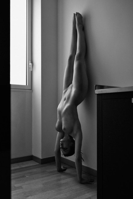 Необычные ракурсы в мужском ню