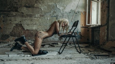 Ню голых девушек