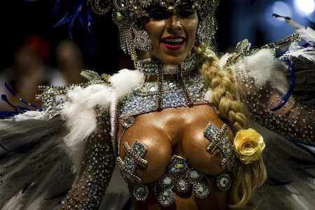 Андреа мартинс бразилия карнавал