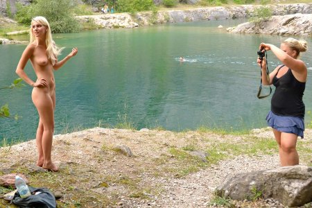 Голышом в походе