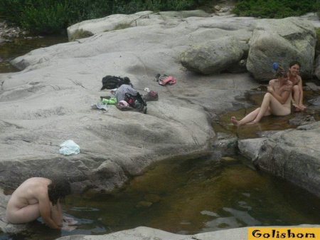 Купание голышом