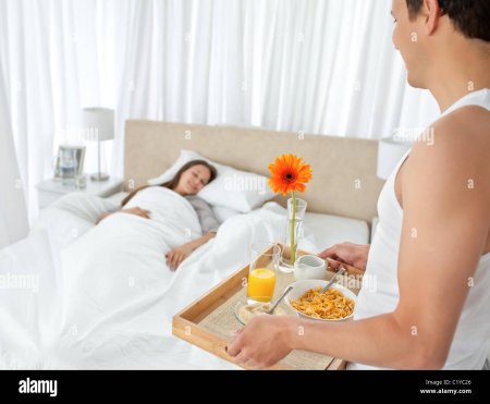 Завтрак в постель мужчине