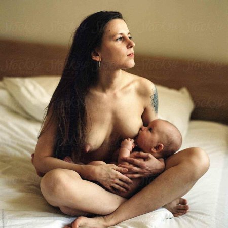 Грудное вскармливание ню