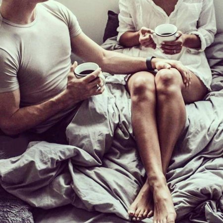 Кофе в постель мужчине