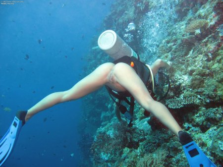 Эротика под водой