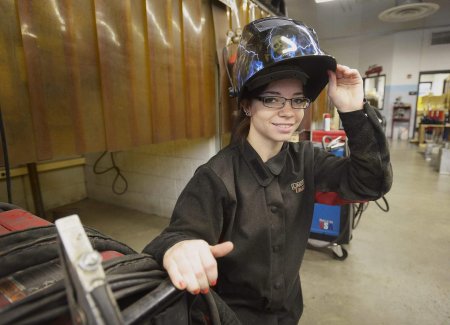 Диана багаутдинова сварщица