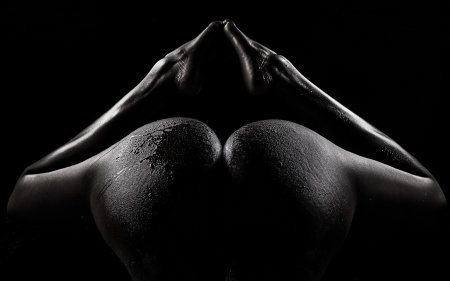 Эротические черно белые