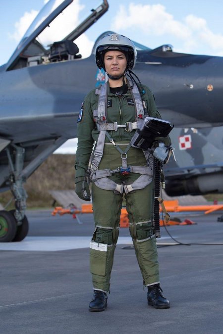 Пилот истребителя миг