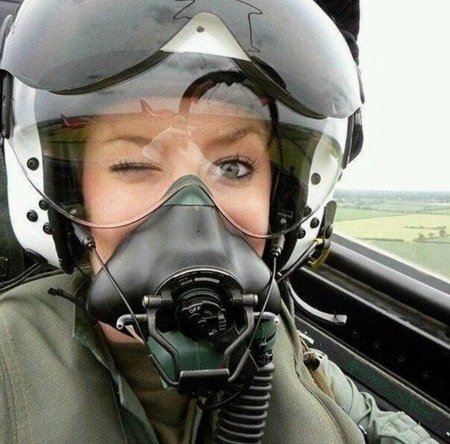 Шлем пилота су