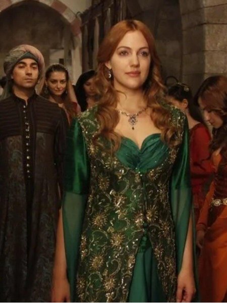 Хюррем в зелёном султан великолепный век