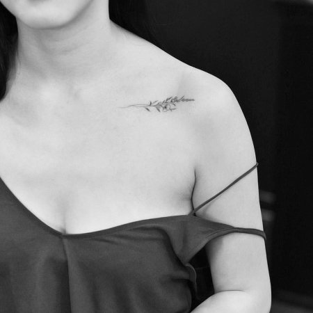 Тату на ключицах для девушек