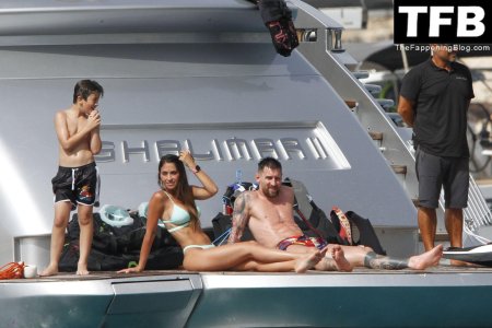 Голая жена месси