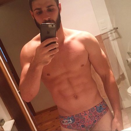 Селфи голых парней