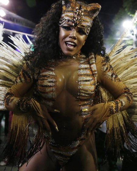 Андреа мартинс бразилия карнавал голые