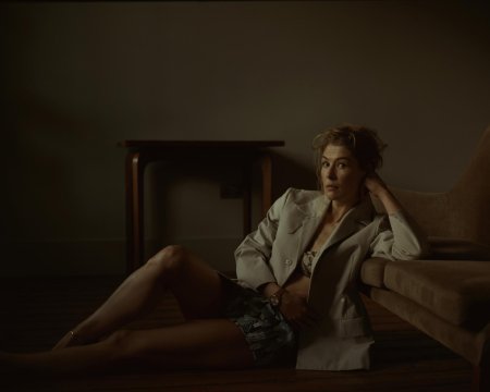 Розамунд пайк