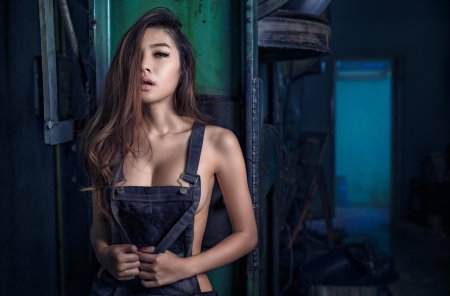 Азиатская девушка