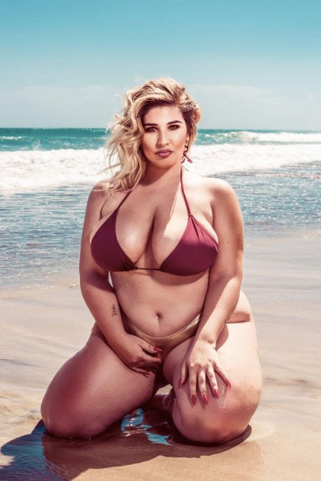 Наталия лозано модель plus size