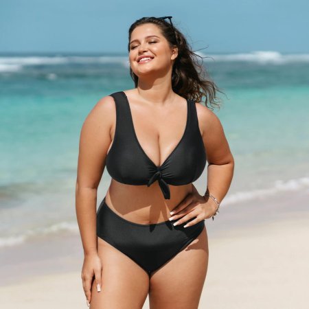 Плюс сайз в бикини