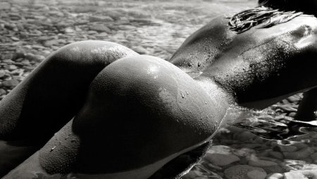 Черно белая эротика