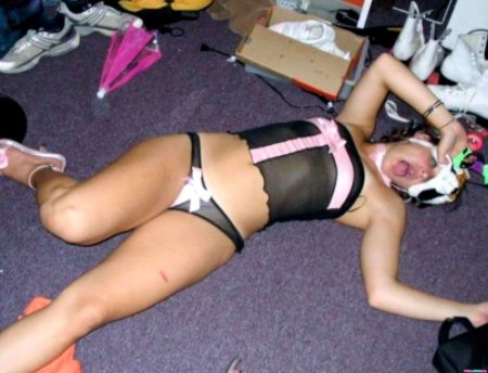 Пьяная девочка