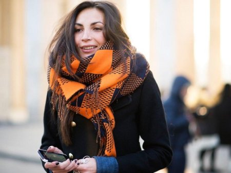 Пальто с шарфом