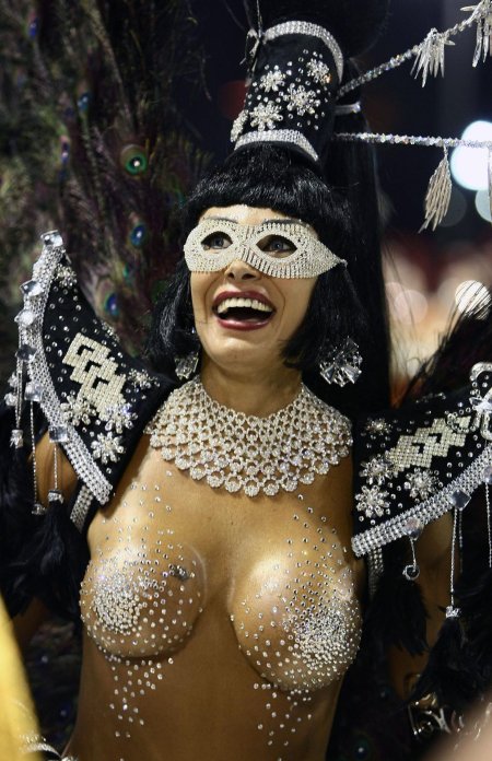 Андреа мартинс бразилия карнавал