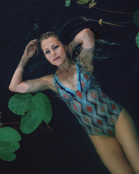 Эльвира болгова в купальнике