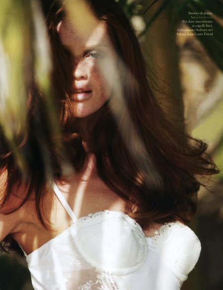 Актриса модель