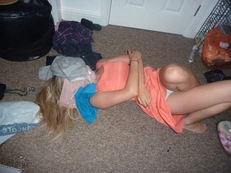 Пьяна девушка