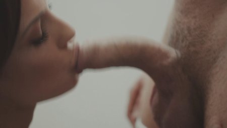 Глубокий медленный минет-крупно