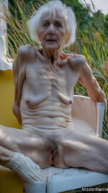 Голая старуха