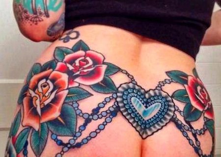 Тату на попе женские