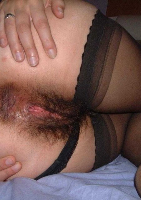 Большой волосатый женский анус