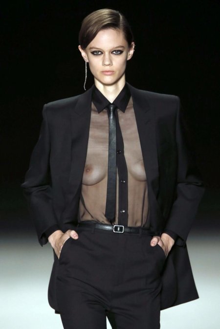 Прозрачная блузка