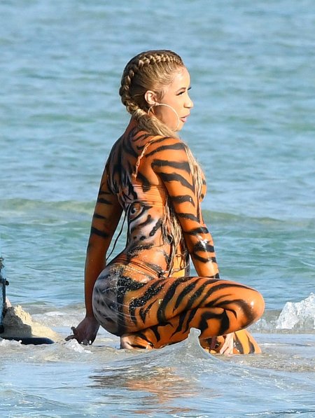 Бодиарт на пляже