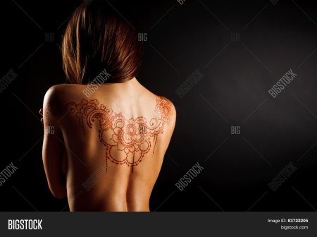 Рисунки хной на спине