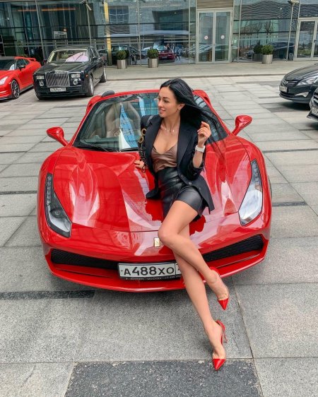 Автомобиль для девушки