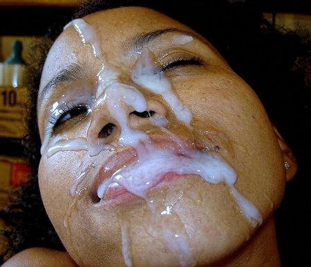 Полный рот спермы