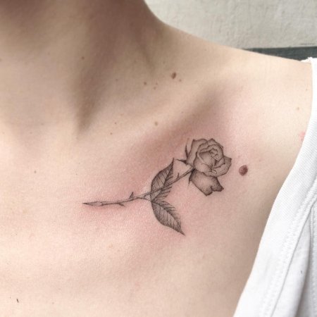 Татуировка на ключицах