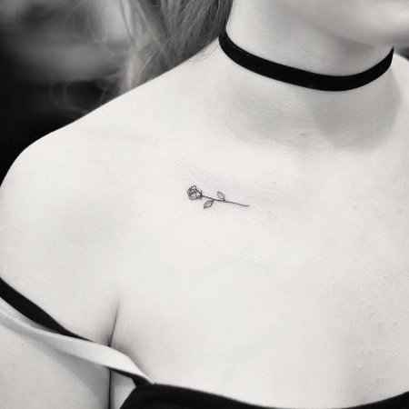 Маленькие тату для девушек на ключице