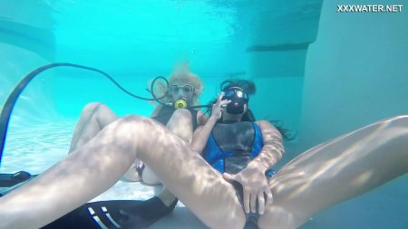 Порно в воде