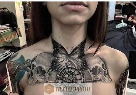 Тату на грудине женские