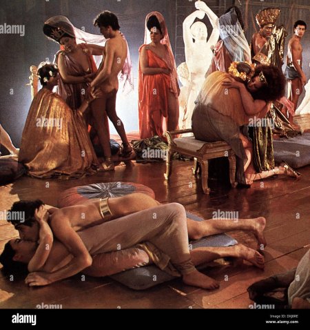 Калигула тинто брасс