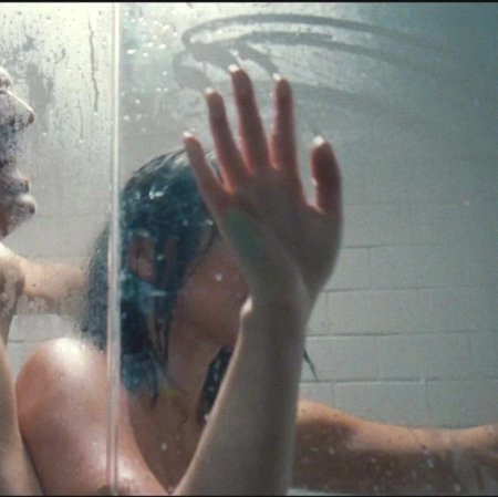 Эротические анимации в душе