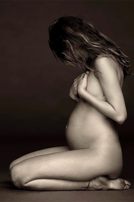 Фотосессии беременных знаменитостей