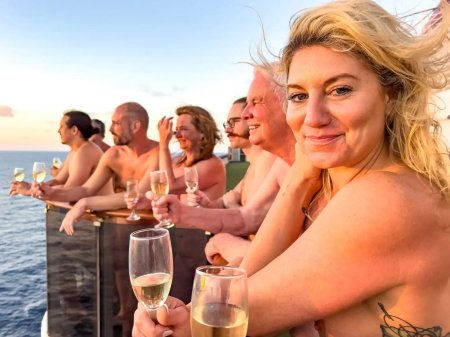 Круиз для нудистов