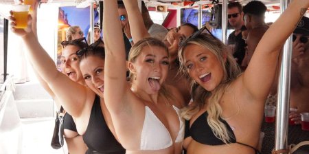 Вечеринка на яхте